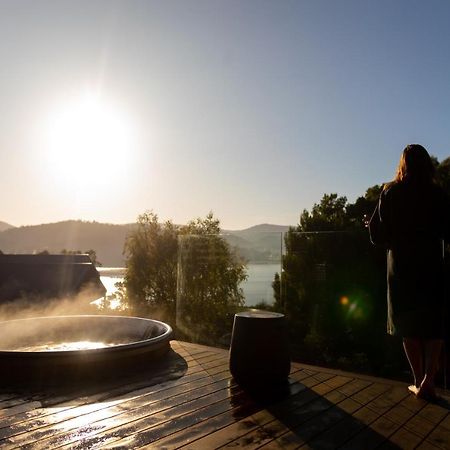 Woodland Bay Retreat-Hot Tub,Sauna And Bayview Hamptons Retreat Lymington Екстер'єр фото
