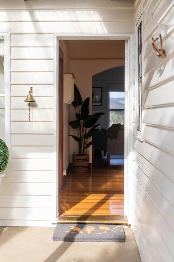 Woodland Bay Retreat-Hot Tub,Sauna And Bayview Hamptons Retreat Lymington Екстер'єр фото