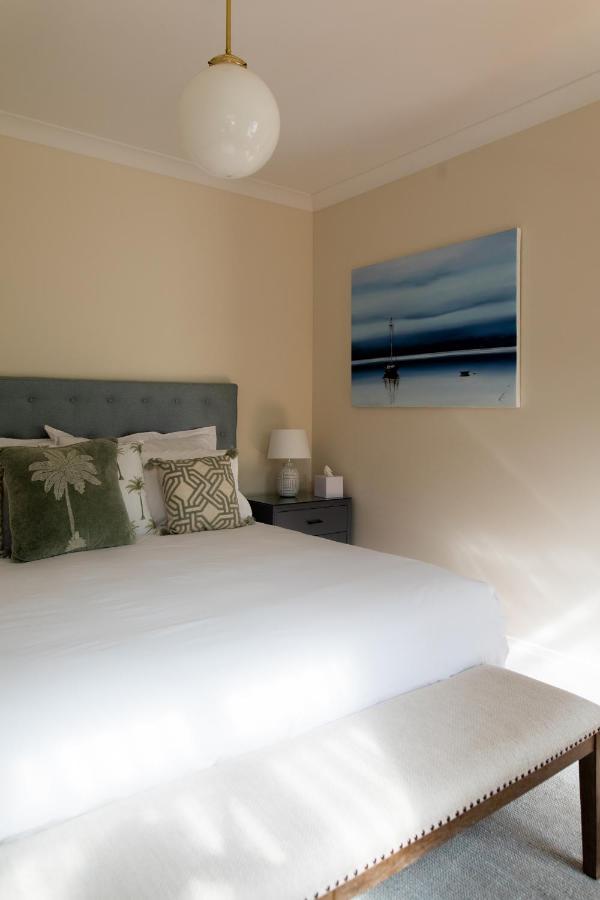 Woodland Bay Retreat-Hot Tub,Sauna And Bayview Hamptons Retreat Lymington Екстер'єр фото