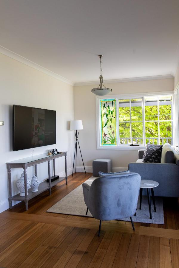 Woodland Bay Retreat-Hot Tub,Sauna And Bayview Hamptons Retreat Lymington Екстер'єр фото