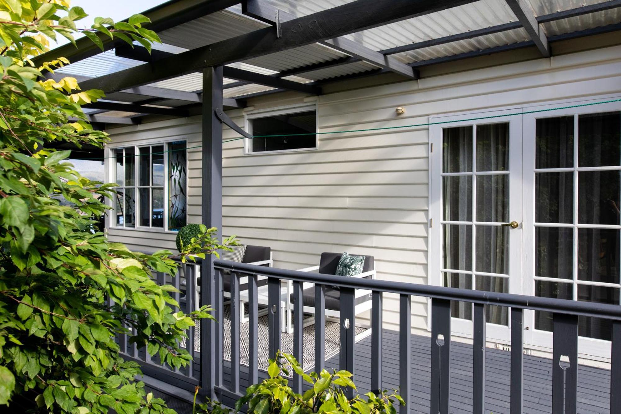 Woodland Bay Retreat-Hot Tub,Sauna And Bayview Hamptons Retreat Lymington Екстер'єр фото